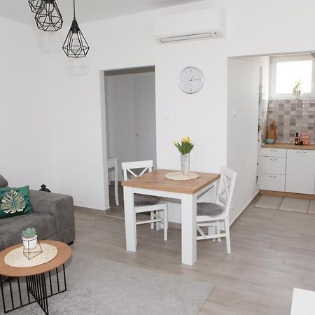Apartman Lucija Karlovac Εξωτερικό φωτογραφία